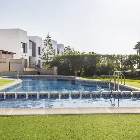 Groundfloor Pink Torrevista 2 Tatil Evi *